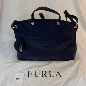 NWOT Authentic Furla Nikole Piper Large Tote – Includes Dust Cover